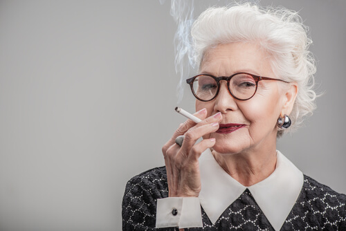 Does smoking cause dementia carehome advice